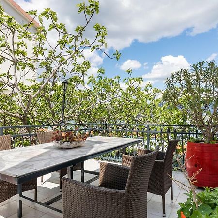 Apartments Rogulj Трогир Екстериор снимка
