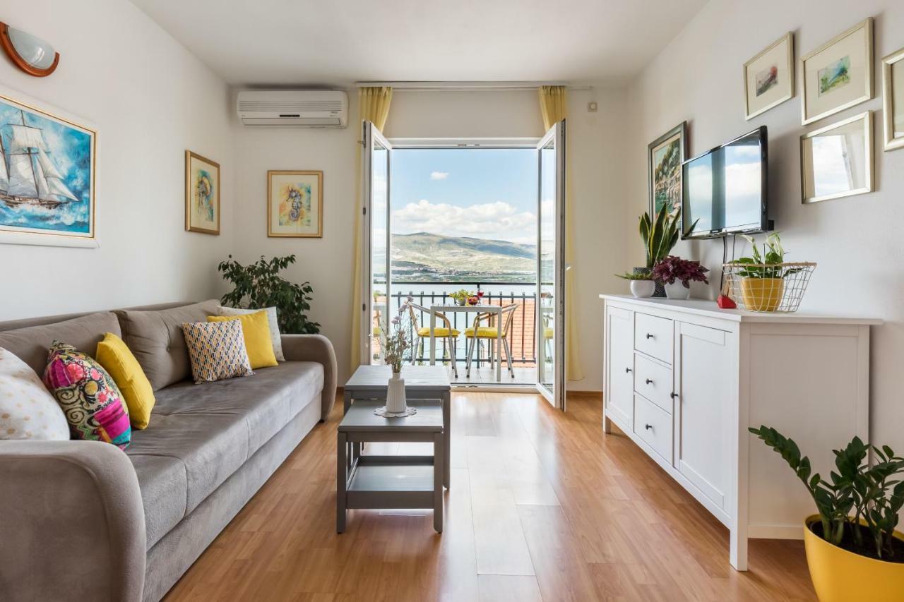 Apartments Rogulj Трогир Екстериор снимка