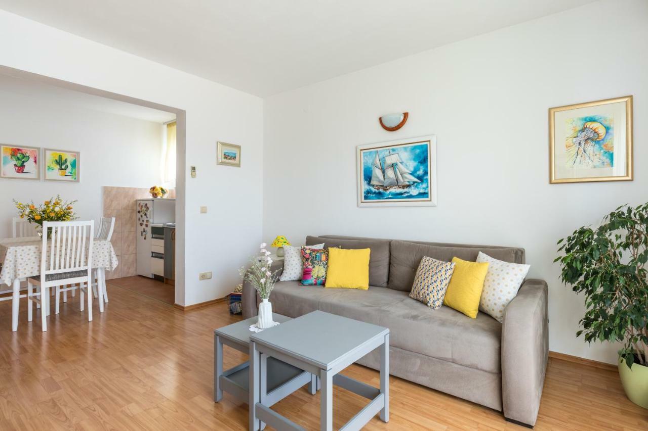 Apartments Rogulj Трогир Екстериор снимка