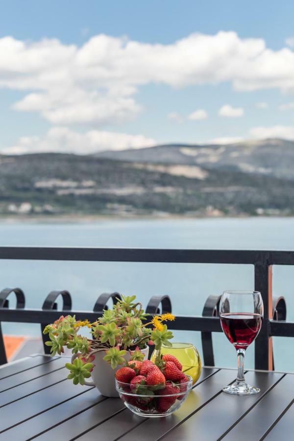 Apartments Rogulj Трогир Екстериор снимка