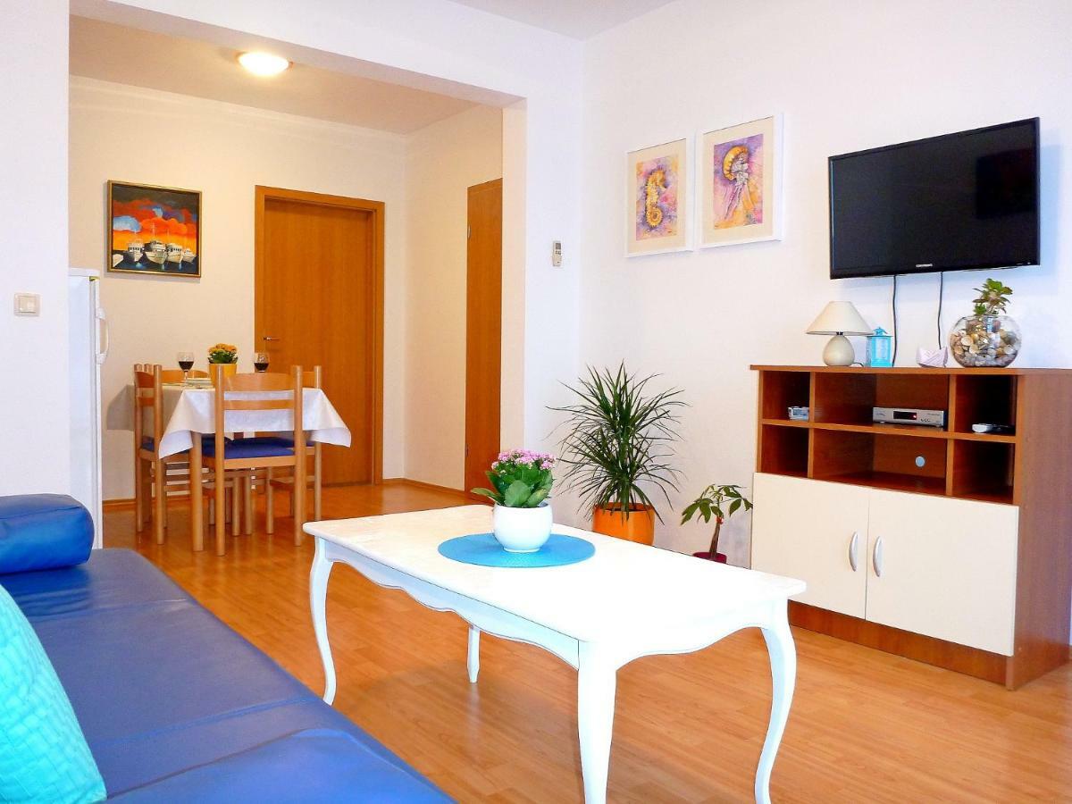 Apartments Rogulj Трогир Екстериор снимка