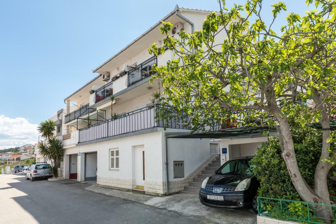 Apartments Rogulj Трогир Екстериор снимка