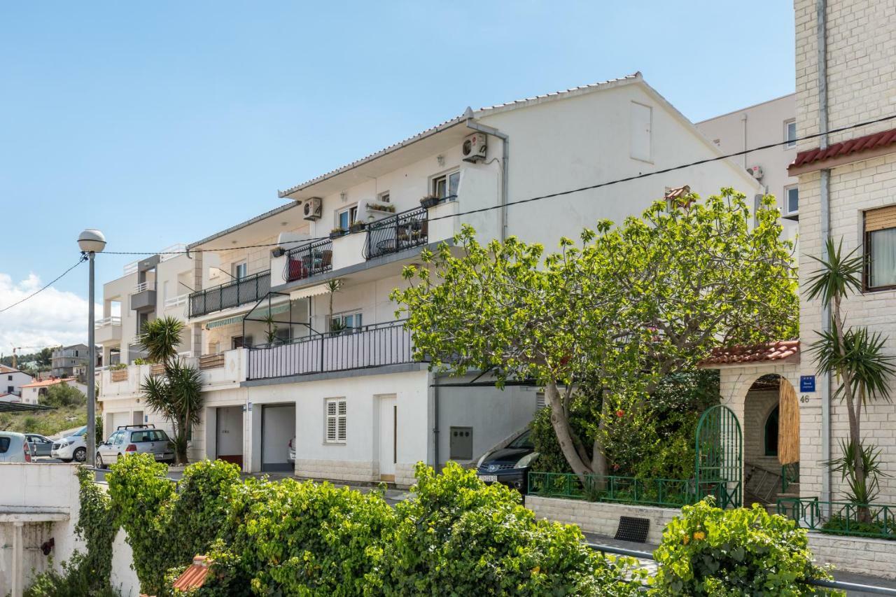 Apartments Rogulj Трогир Екстериор снимка