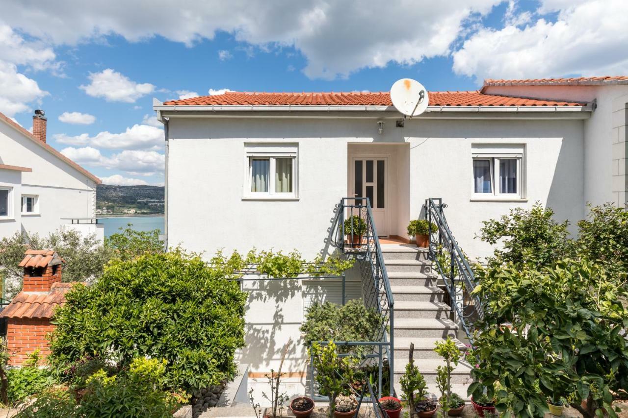 Apartments Rogulj Трогир Екстериор снимка
